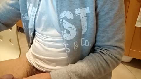 andrea_feetlover online show from September 24, 5:25 am