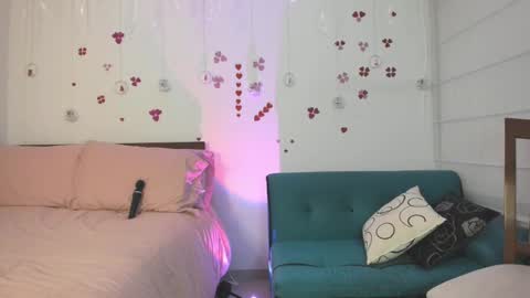 Snapshot of andrea_guz chatting on January 18, 5:20 am ANDREA IM INDEPENDENT MODEL online show from January 18, 5:20 am