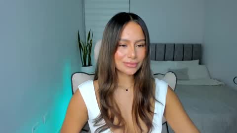 Snapshot of andrea_martini_ chatting on February 21, 1:44 am andrea online show from February 21, 1:44 am