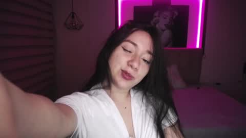 Andrea Ramos online show from March 11, 2:53 am