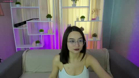 andreajohnsons online show from May 13, 7:51 am