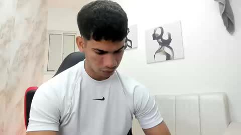 Snapshot of andres_stud chatting on September 17, 4:49 am andres_stud online show from September 17, 4:49 am