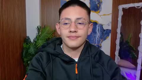 andres_tay online show from June 11, 2:44 am
