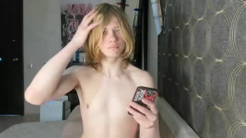Andrew online show from April 28, 9:57 am