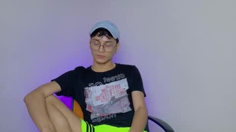 andres online show from November 28, 4:09 am