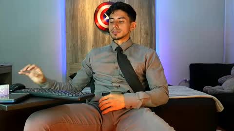 Andrew online show from November 8, 4:37 am