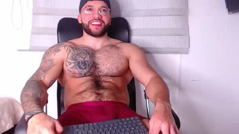 andrew_holden__ online show from October 24, 12:44 am