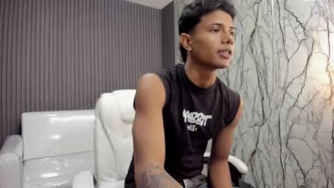 ANDREW online show from December 19, 7:09 pm