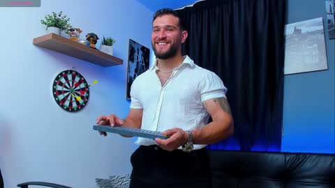 Andrew Diaz online show from January 31, 10:52 pm