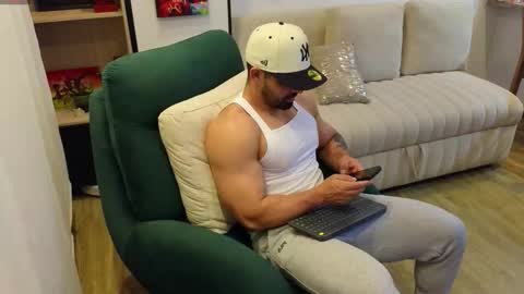 Andrew online show from October 23, 2:35 am