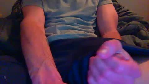 Snapshot of andrewholdsteady chatting on March 11, 3:58 am andrewholdsteady online show from March 11, 3:58 am