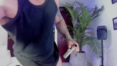 Andrew Johnson online show from March 6, 2:09 am