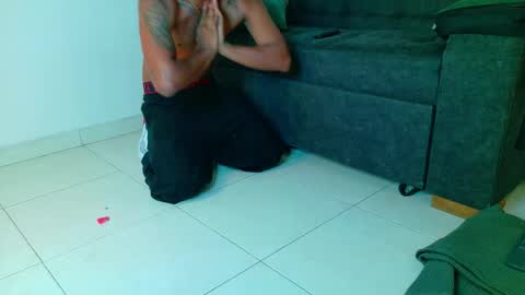 ANDREW KENNOXX online show from February 16, 7:34 pm