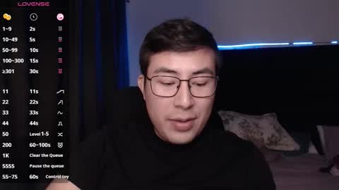 andrewmhilton_ online show from November 15, 7:43 am