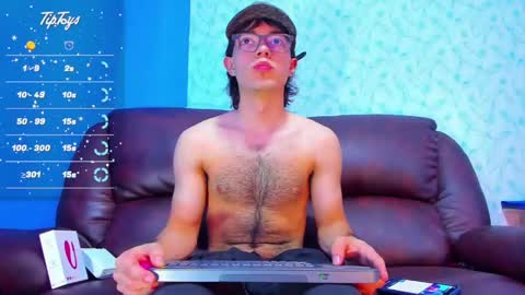 AndreW White online show from February 21, 8:27 pm