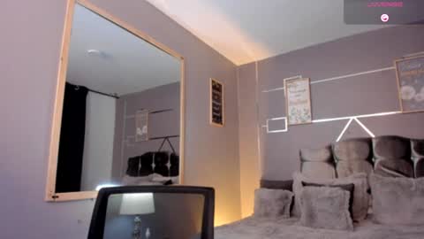      online show from February 7, 12:50 pm