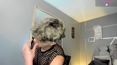      online show from February 3, 1:19 pm