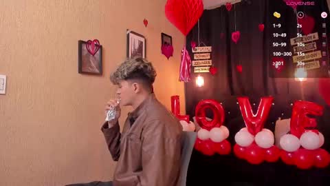      online show from February 14, 2:02 pm