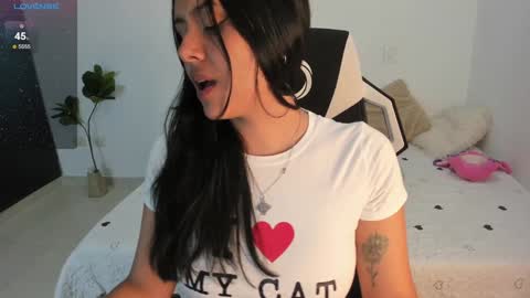  independet online show from January 19, 4:33 am