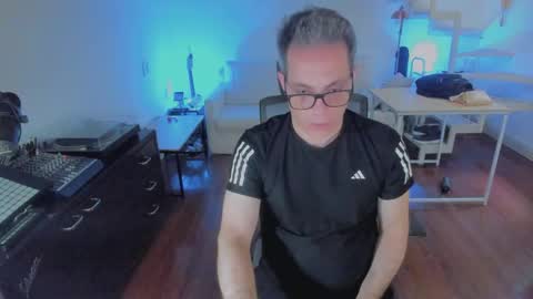 Andrew online show from November 28, 7:54 pm