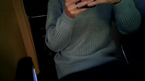 andy_24j online show from November 26, 4:15 pm