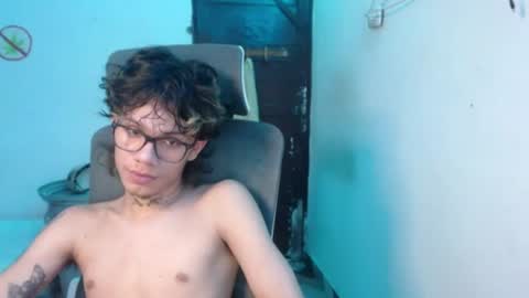 andy_dan1 online show from July 11, 2:05 am