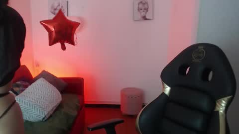 andy_eagleton_20 online show from March 4, 2:41 am