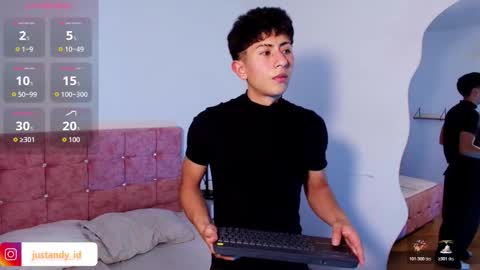 andy_justgame online show from January 19, 3:49 am