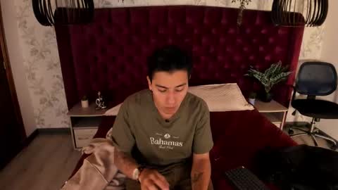 Andy Joy  online show from October 20, 11:15 am