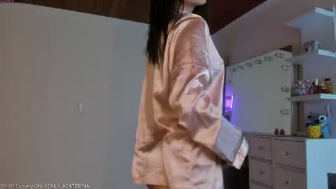      online show from August 8, 3:16 am