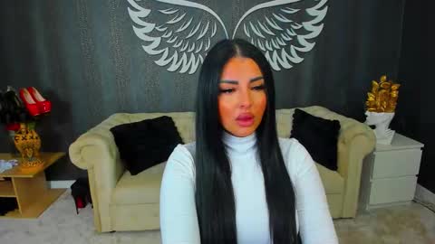 Anne online show from November 12, 7:16 pm