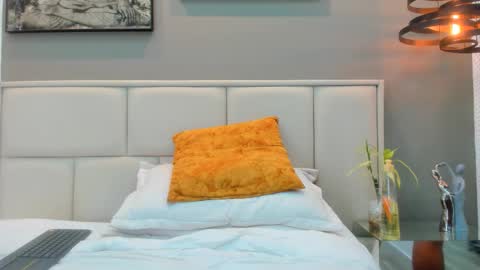 Angel online show from February 25, 6:39 am