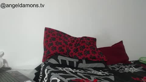 Angel Damons online show from January 31, 7:11 pm