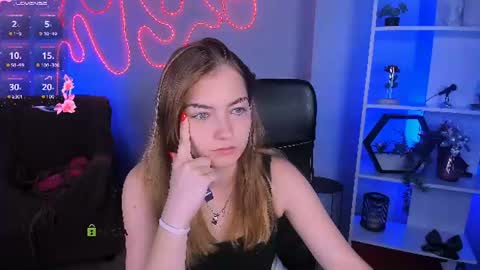 angel_hip online show from July 28, 5:49 am
