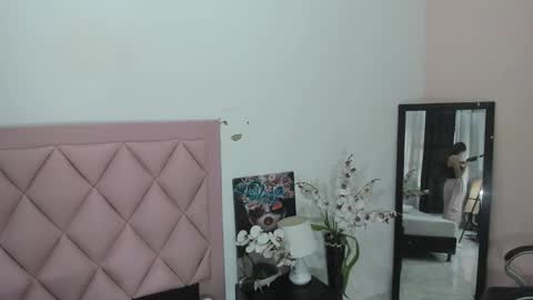 Angel  online show from December 20, 7:28 pm