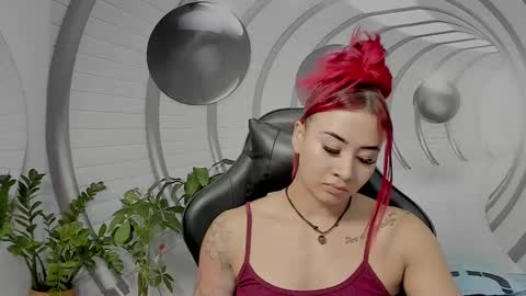 Angel online show from December 1, 5:04 pm