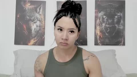 Angel online show from March 4, 7:11 pm