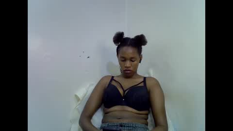 angel_mia5 online show from November 29, 2:19 am