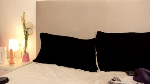 angel_velvet_ online show from October 29, 11:23 am