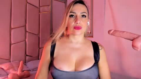 Angel  online show from March 29, 4:52 pm