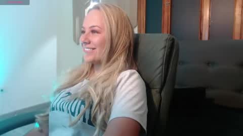 Angel online show from May 4, 11:17 am