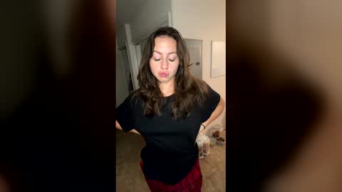 angela_cole online show from February 20, 9:22 am