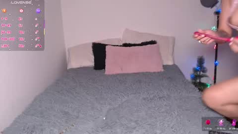 A N G E L A  E L L I S S   online show from December 23, 3:02 am