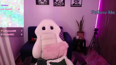 Angela online show from October 3, 3:04 am