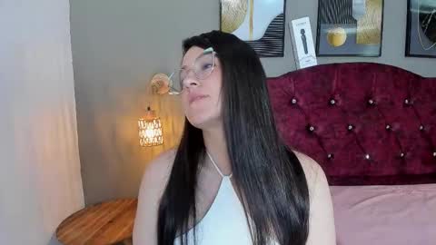 angela_nix online show from February 21, 3:15 pm