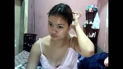 angela_rose12345 online show from April 19, 10:23 pm