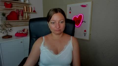 Angela online show from June 26, 5:46 am