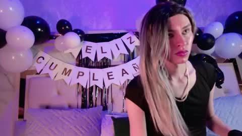 angela_white22 online show from May 18, 3:51 pm