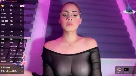 Snapshot of angelabigcock10 chatting on October 2, 7:56 pm Jamie online show from October 2, 7:56 pm