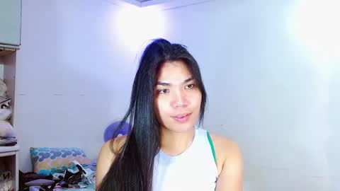 Angela online show from December 7, 8:38 am